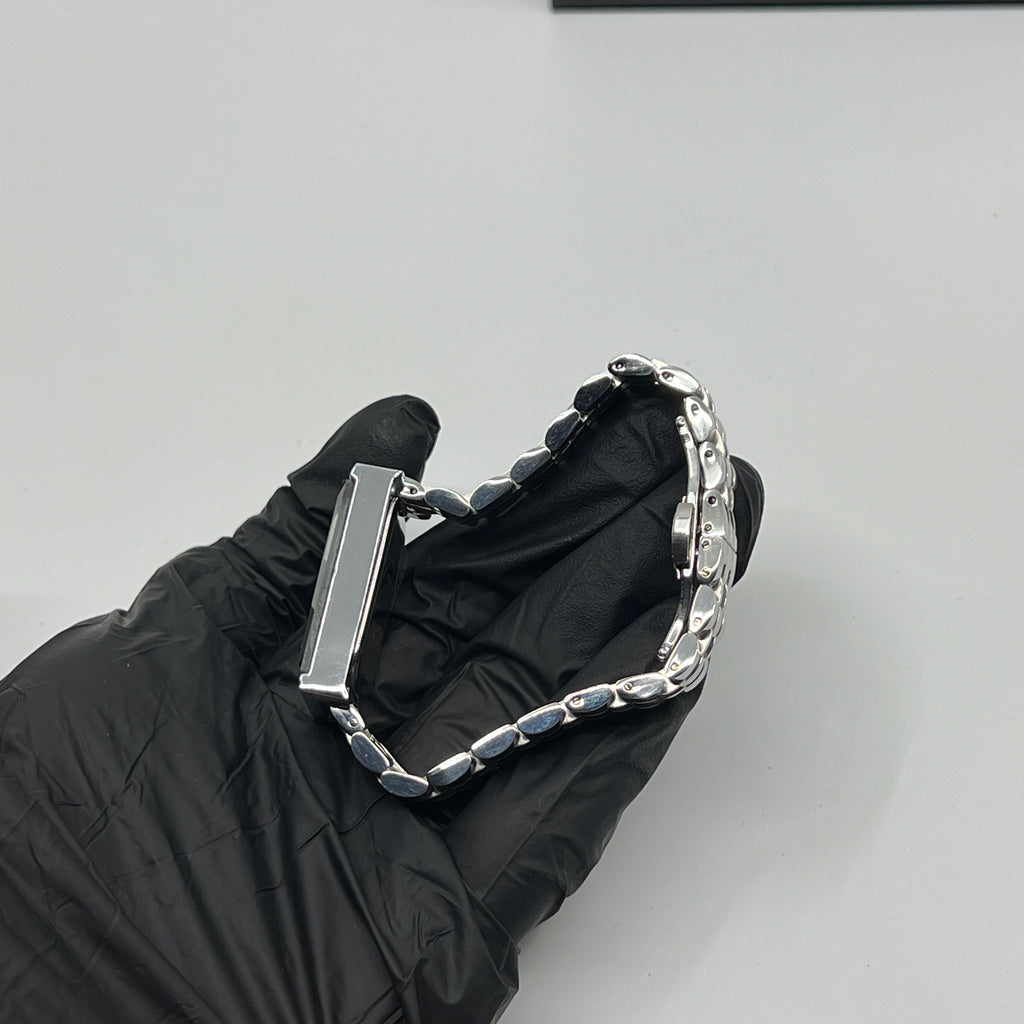 G16