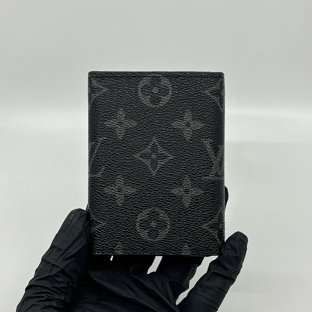 J06