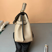 B25