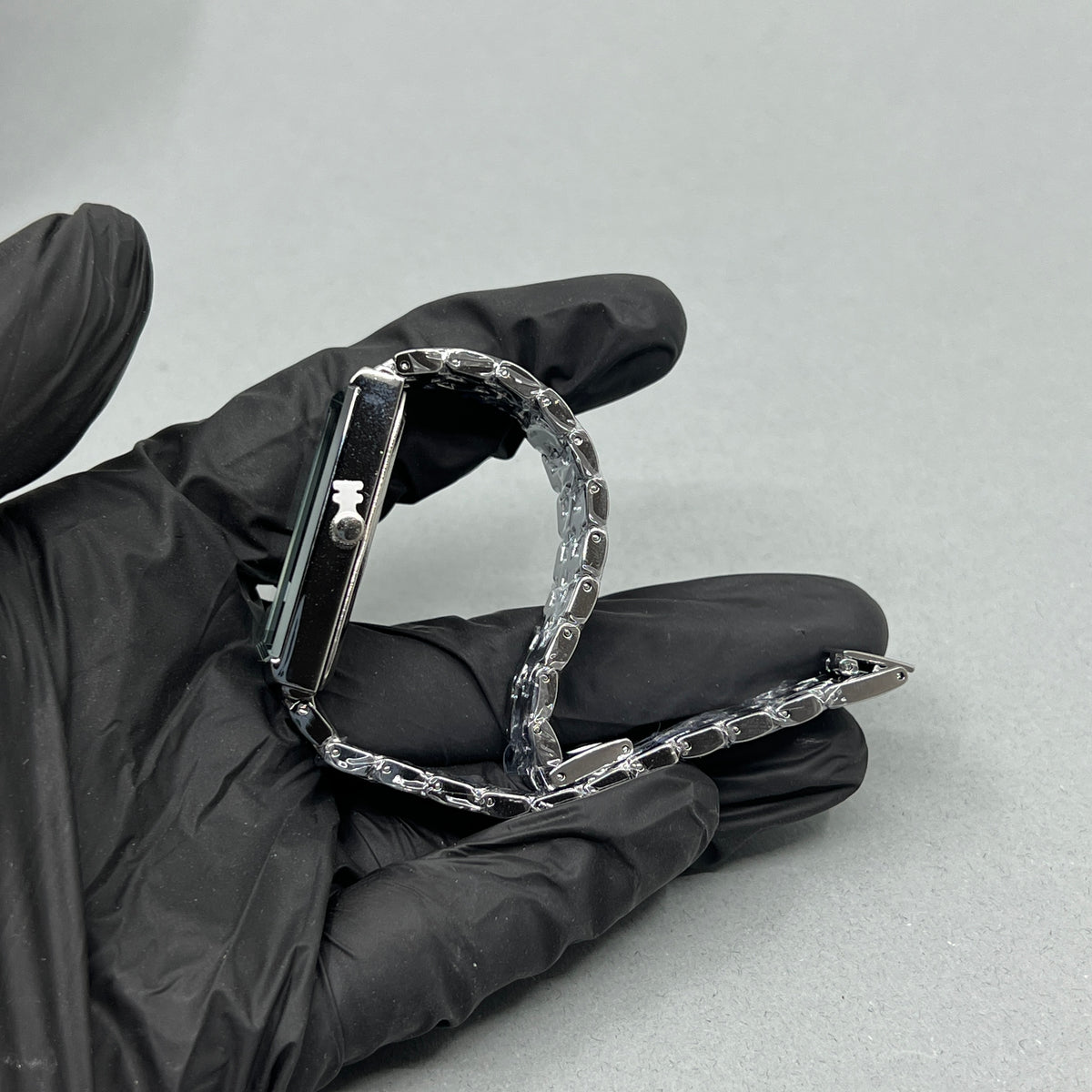 G104